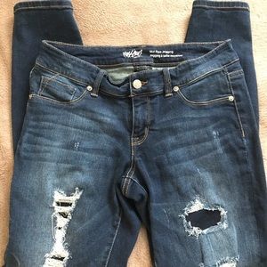 Destroyed Jeggings- Mid rise- size 6